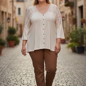 NWOT Torrid Super Soft Lace Sleeve Button Front Blouse | Size 1 (1X)